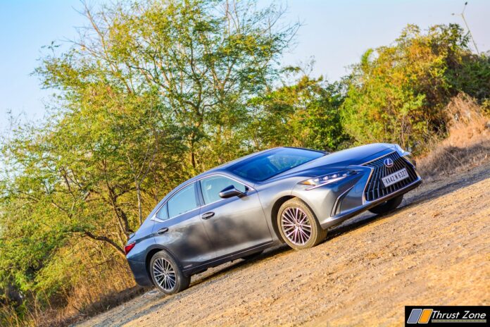 2025-2024-lexus-es-review (1)