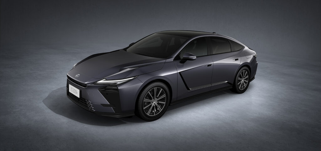 2026-Lexus-ES-Hybrid-and-Electric-