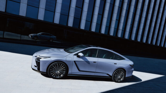 2026-Lexus-ES-Hybrid-and-Electric-