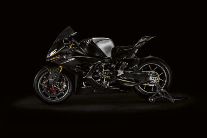 BMW Motorrad Concept RR Is A Bavarian Stealth Fighter!