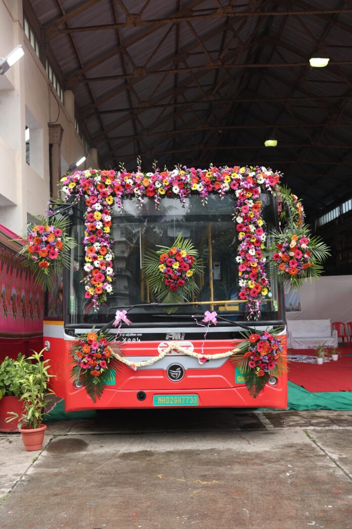 PMI Mumbai Bus