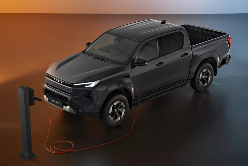 All New 2026 Toyota Hilux! - EV With Ladder On Frame! (1)