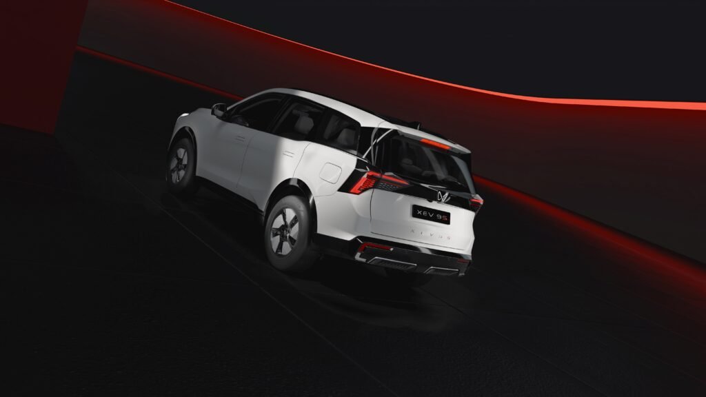 Mahindra XEV 9S electric SUV