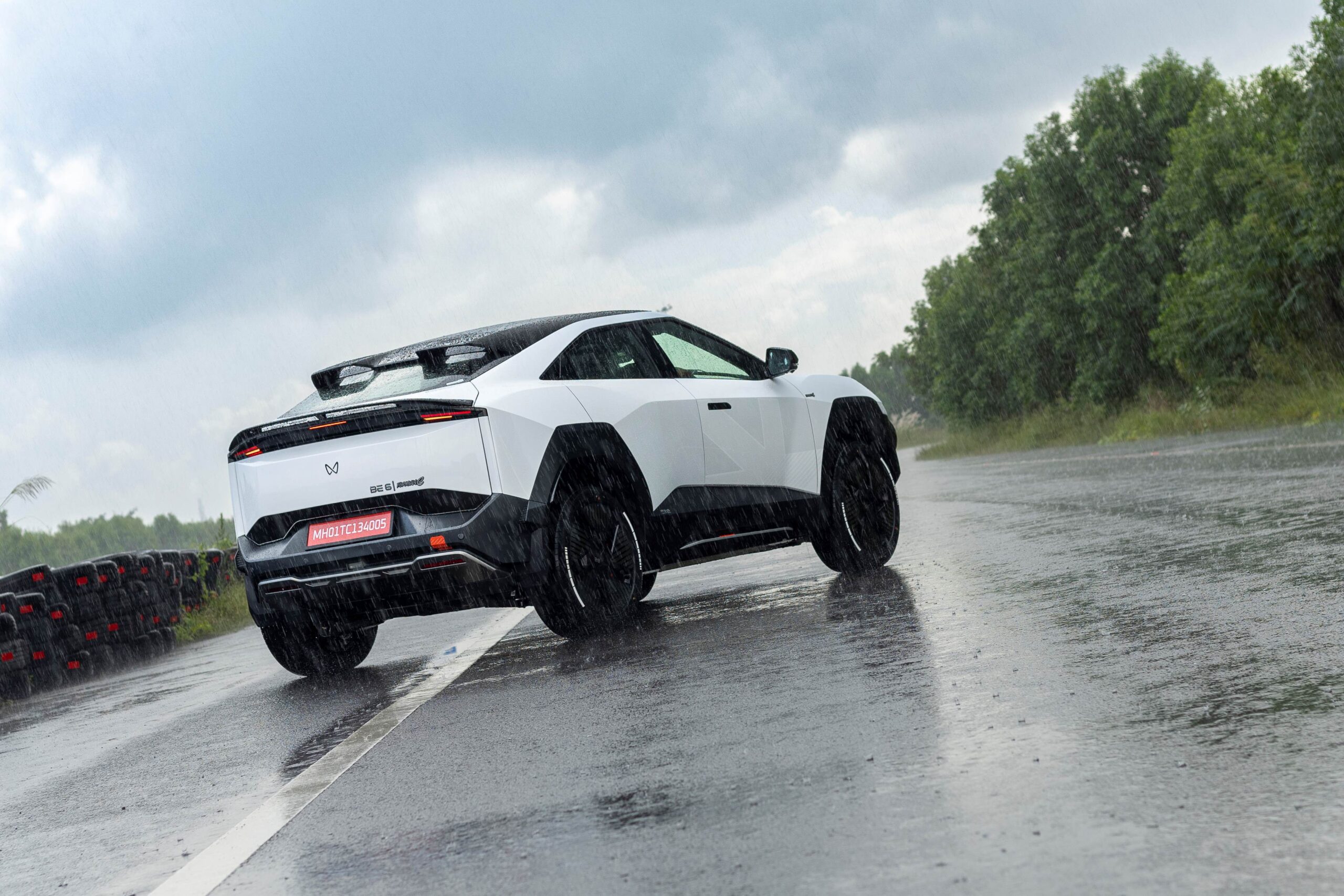 Mahindra BE6 Formula E - Black