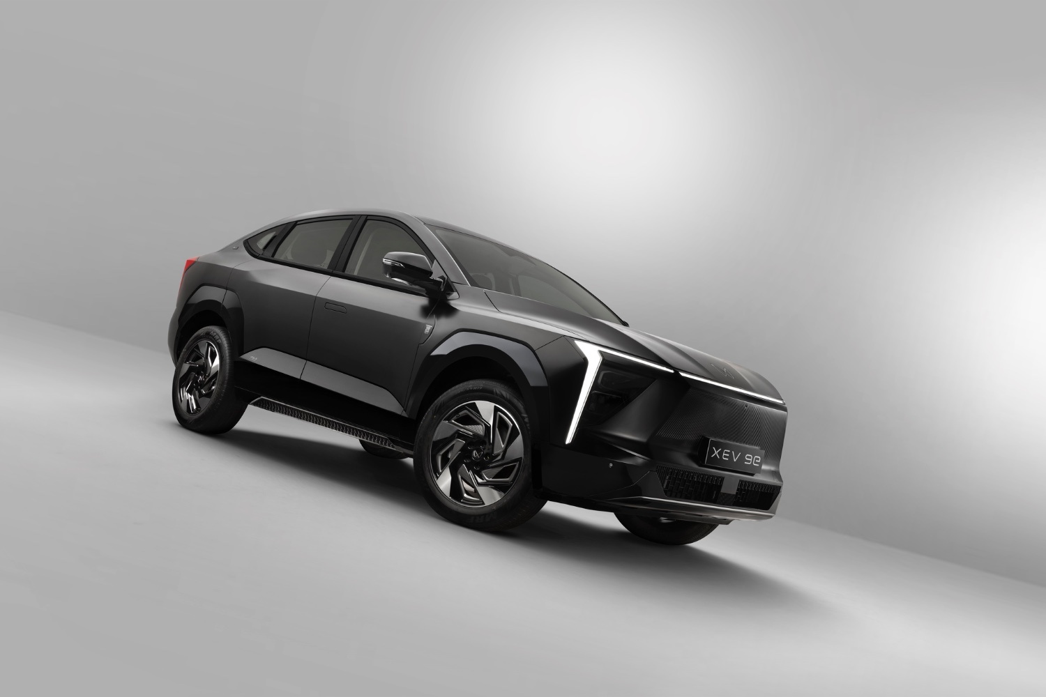 mahindra XEV9e Cineluxe.