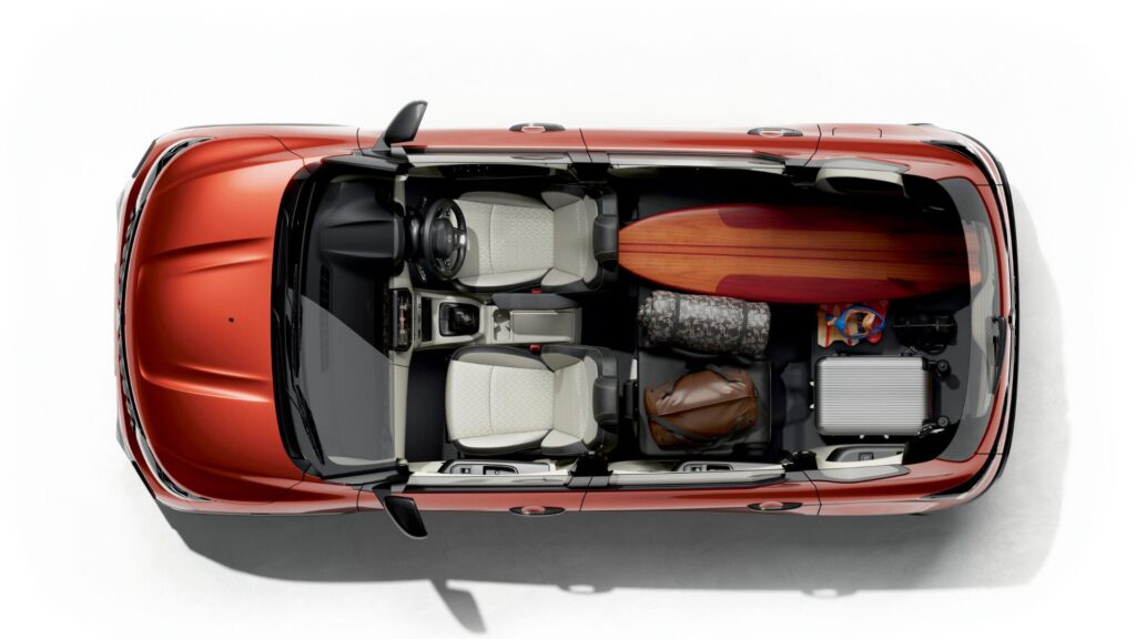 2026 Renault Triber KV - black car (2)