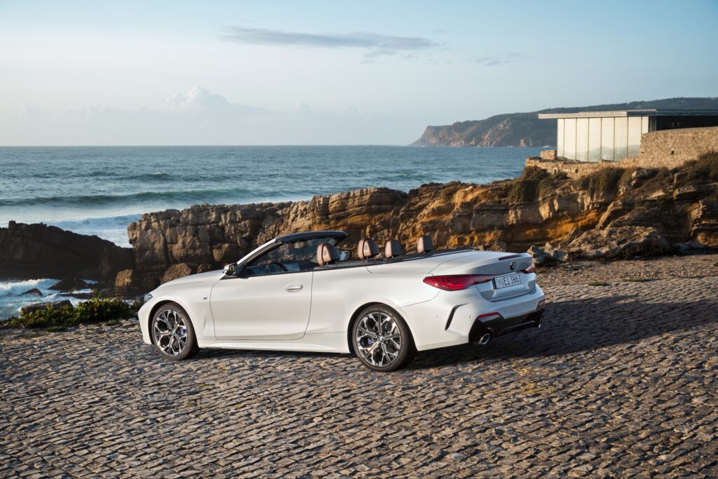 2026 BMW M440i xDrive Convertible Launched At Rs 1.09 Crore! (1)