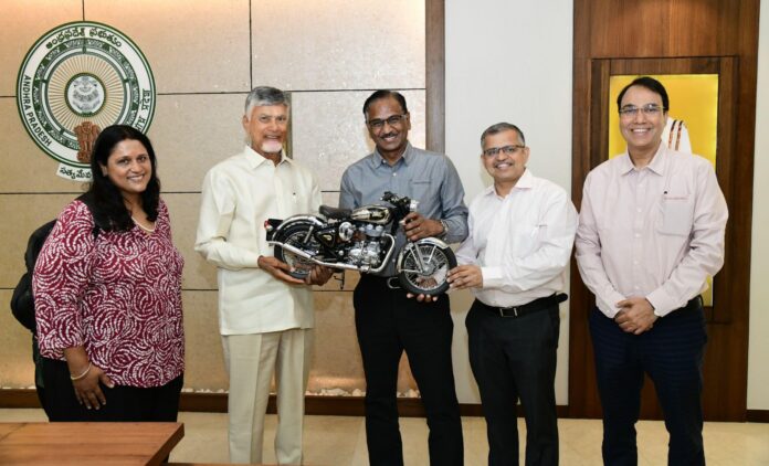 Andhra Pradesh Chief Minister N. Chandrababu Naidu with B. Govindarajan, Managing Director, Eicher Motors Ltd. and CEO, Royal Enfield 