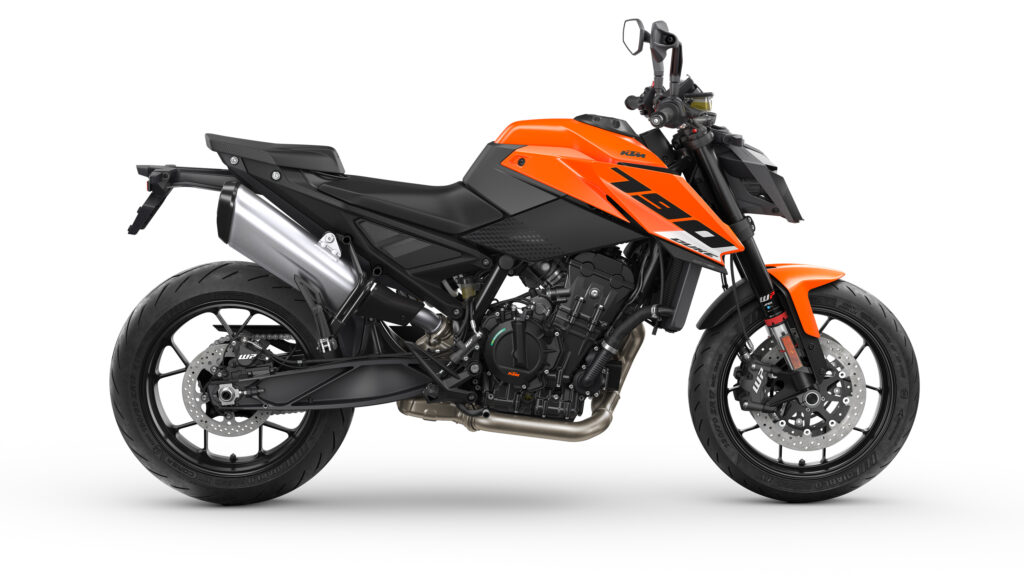 2027 KTM 790 DUKE Revealed! Mini SuperDUke! (1)