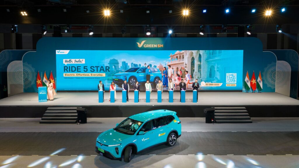 Green SM officially launched Green SM Limo in New Delhi (1)