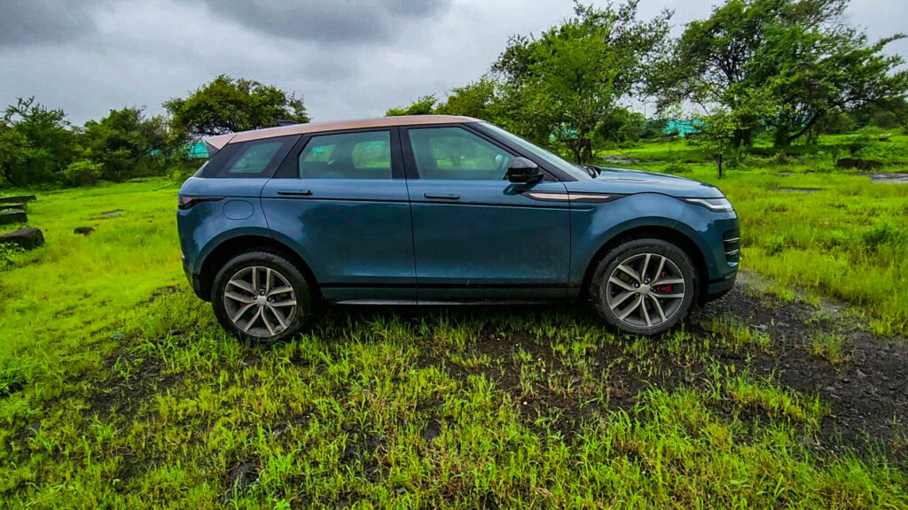 evoque-range-rover-2024-review-1