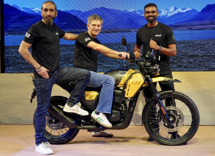2026-yezdi-color-price-scrambler
