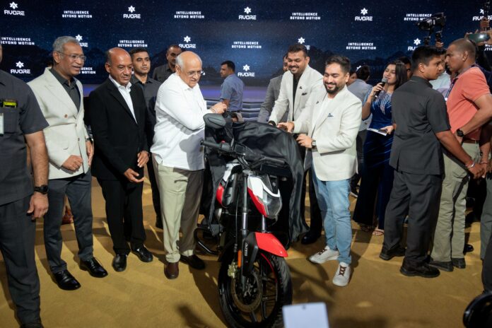 Hon’ble Gujarat Chief Minister Shri Bhupendra Patel unveiling the EX Series by Avore Electric