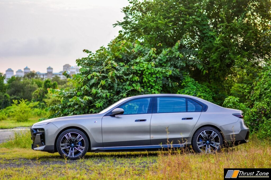 BMW i7 M60 electric sedan, ThrustZone road test