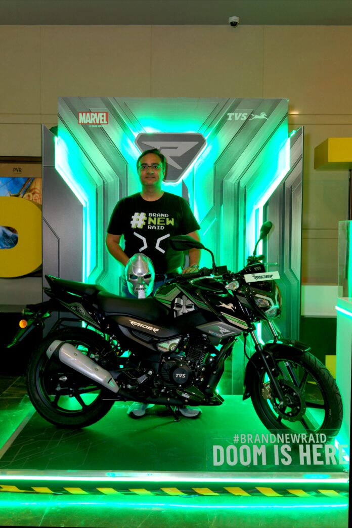 Ankit Tandon, General Manager – Marketing, Commuter Motorcycle, TVS Motor Company with the all-new TVS Raider Doctor Doom Edition