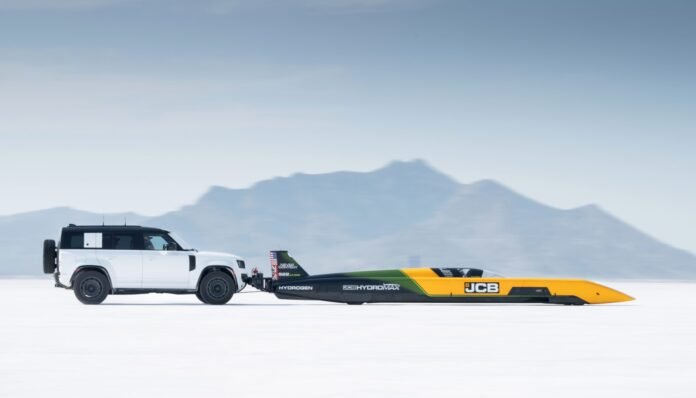 Defender OCTA And Hydrogen Powered JCB Hydromax