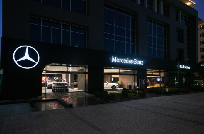 Mercedes-Benz Facility In Lucknow T&T Motors Goes Live!
