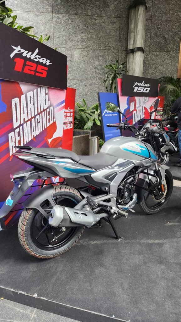pulsar-125-2026-bajaj (1)