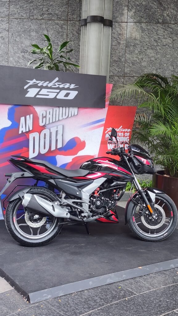 pulsar-150-2026-bajaj (2)