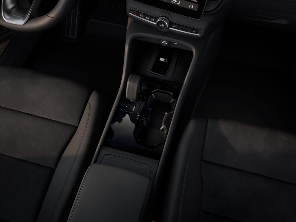 2026 Volvo XC40 EX40 and EC40 Revealed! (1)