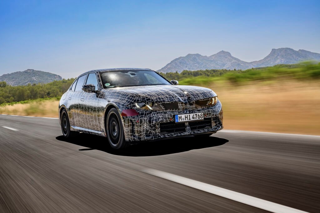 2027-BMW-M350-xDrive