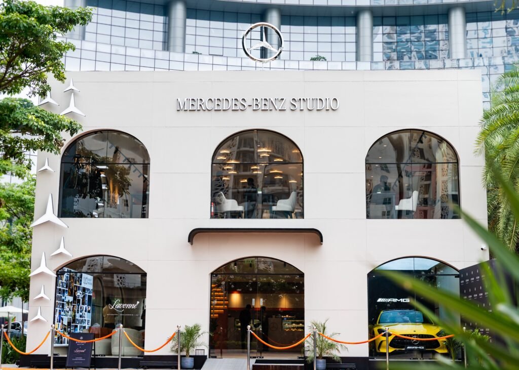 Revolutionizing Luxury & Performance The First-Ever Mercedes-Benz Studio Lands in India! (1)