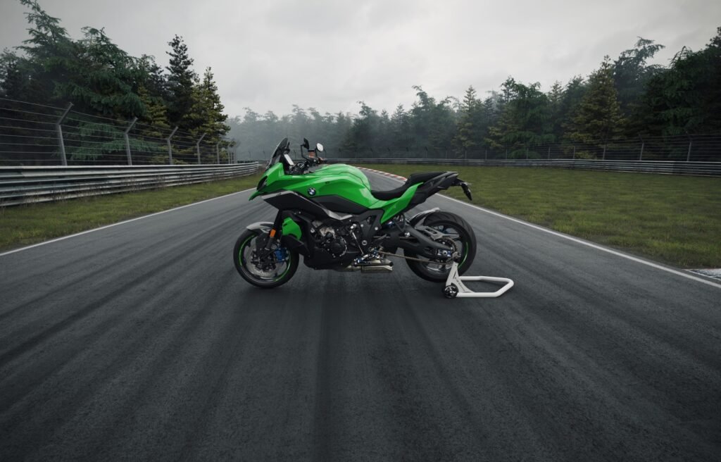 The BMW M 1000 RR, BMW M 1000 R, and BMW M 1000 XR nurburing edition (4)