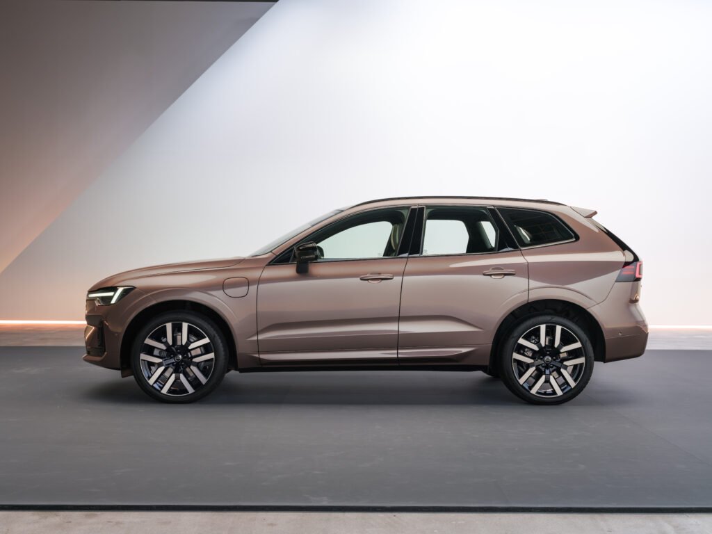 Volvo Cars Comes Back With PHEV With 2027 XC60 And XC90! (1)