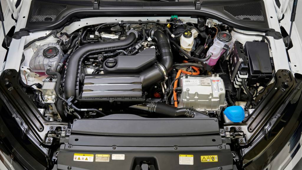 2027 Škoda Octavia Gets FullyStrong Hybrid!