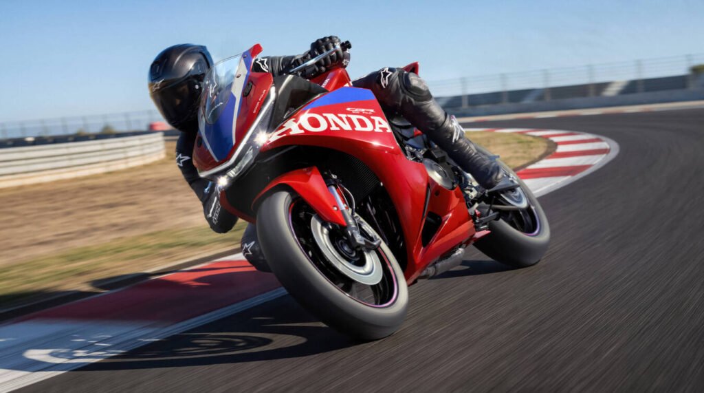 27YM Honda CBR500R FOUR