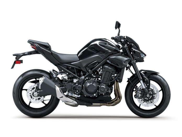 MY27 Kawasaki Z900 Launched In India (1)