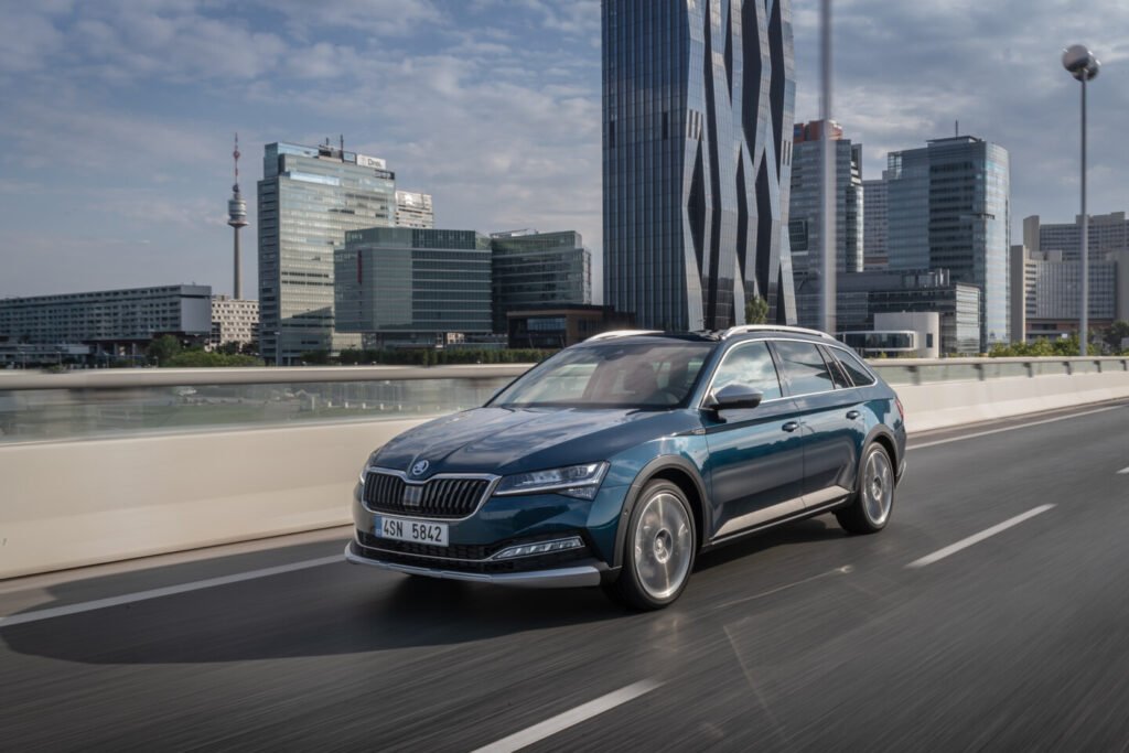 Skoda Superb Completes 25 Years Of Sheer Practical Luxury!