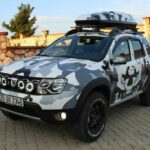 renault-dacia-duster-camoflauged-paint-pick-up-inside-7