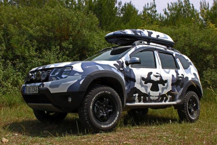 renault-dacia-duster-camoflauged-paint-pick-up-inside-9