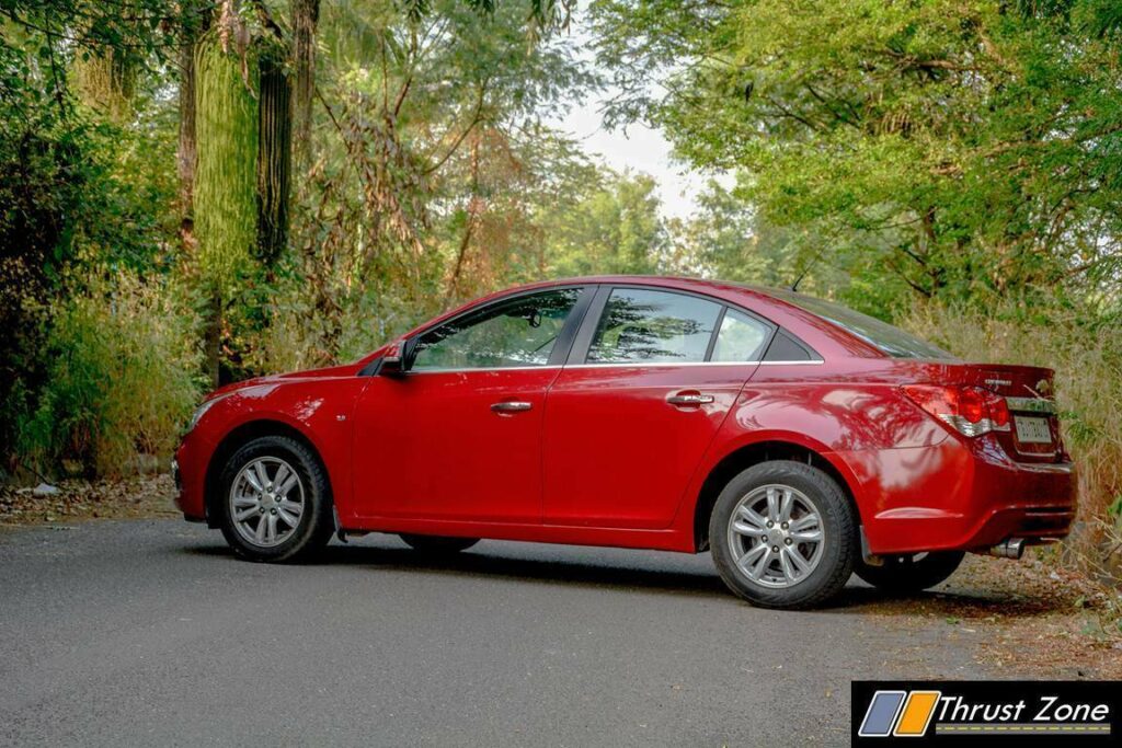2016-chevrolet-cruze-review-india-facelift-21